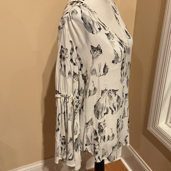 KAREN KANE Beautiful Size L CAT THEME TOP Bell Sleeves 100% Viscose - Picture 4 of 13